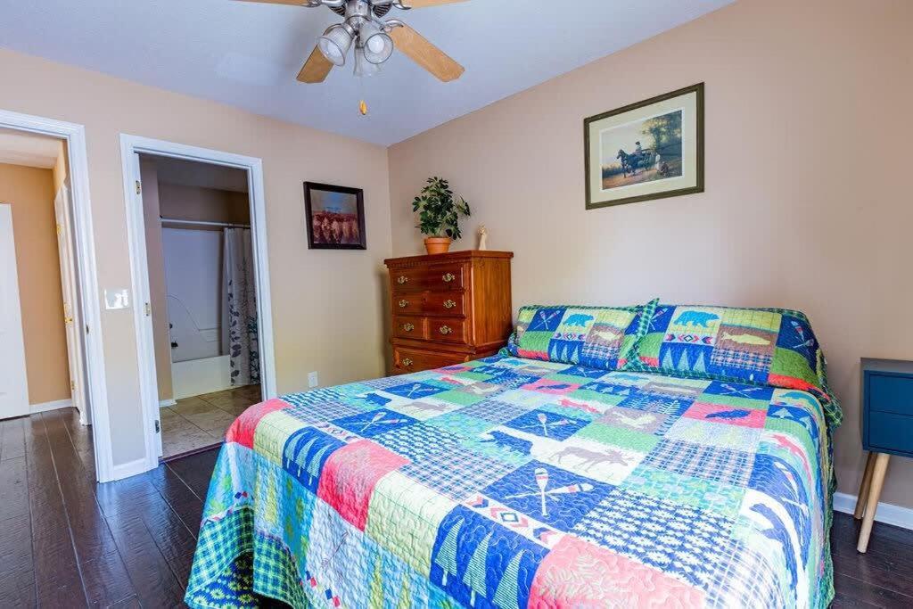 Cozy Pigeon Forge Home W Hot Tub Near River ภายนอก รูปภาพ