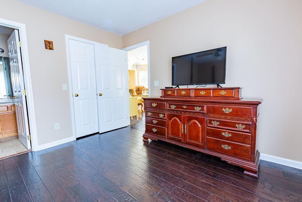 Cozy Pigeon Forge Home W Hot Tub Near River ภายนอก รูปภาพ